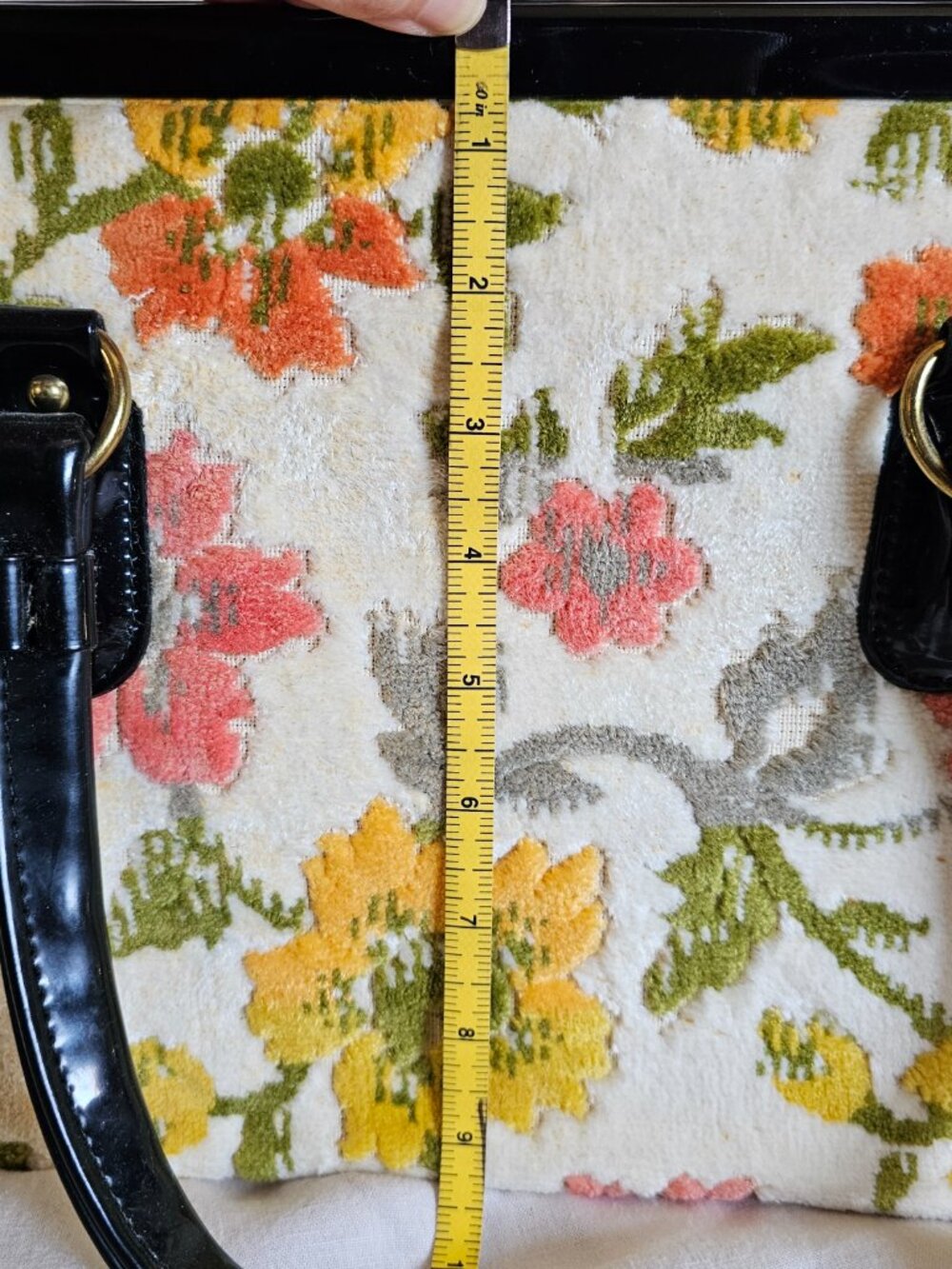 Vintage 1960's Floral Tapestry Carpet Bag Satchel with Patent Trim - Picture 6 of 8